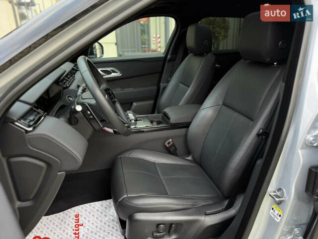 Сірий Ленд Ровер Рендж Ровер Велар, об'ємом двигуна 2 л та пробігом 22 тис. км за 74900 $, фото 30 на Automoto.ua