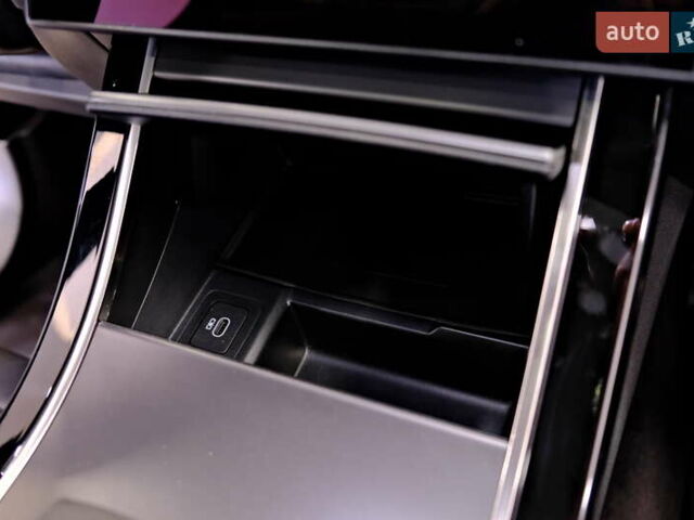 Сірий Ленд Ровер Рендж Ровер Велар, об'ємом двигуна 2 л та пробігом 25 тис. км за 64900 $, фото 27 на Automoto.ua