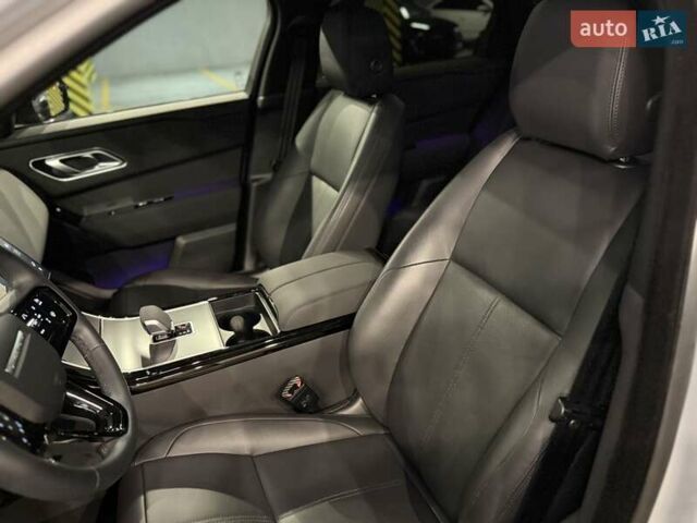 Сірий Ленд Ровер Рендж Ровер Велар, об'ємом двигуна 2 л та пробігом 22 тис. км за 69500 $, фото 22 на Automoto.ua