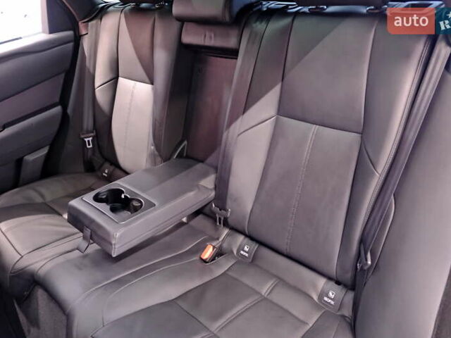 Сірий Ленд Ровер Рендж Ровер Велар, об'ємом двигуна 2 л та пробігом 25 тис. км за 64900 $, фото 50 на Automoto.ua