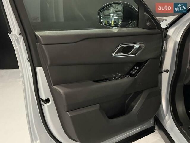 Сірий Ленд Ровер Рендж Ровер Велар, об'ємом двигуна 2 л та пробігом 22 тис. км за 69500 $, фото 15 на Automoto.ua