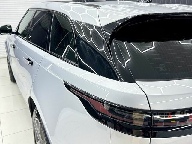 Сірий Ленд Ровер Рендж Ровер Велар, об'ємом двигуна 2 л та пробігом 22 тис. км за 72000 $, фото 2 на Automoto.ua