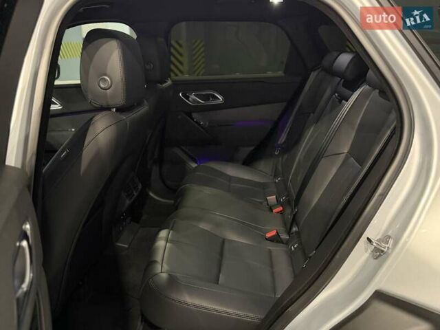 Сірий Ленд Ровер Рендж Ровер Велар, об'ємом двигуна 2 л та пробігом 22 тис. км за 69500 $, фото 24 на Automoto.ua