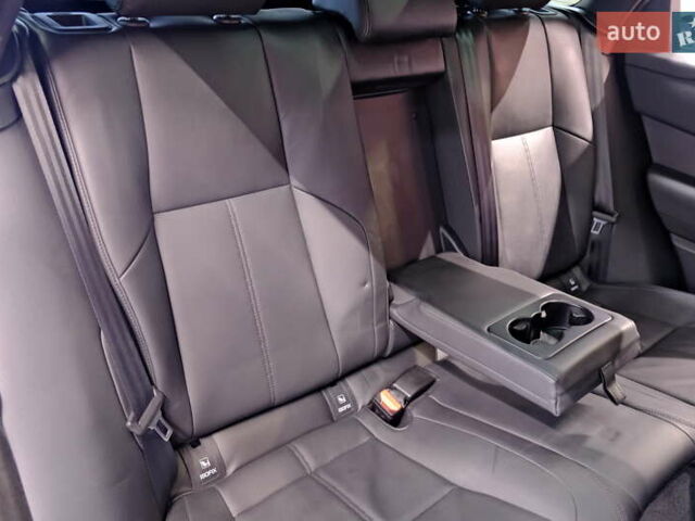 Сірий Ленд Ровер Рендж Ровер Велар, об'ємом двигуна 2 л та пробігом 25 тис. км за 64900 $, фото 54 на Automoto.ua