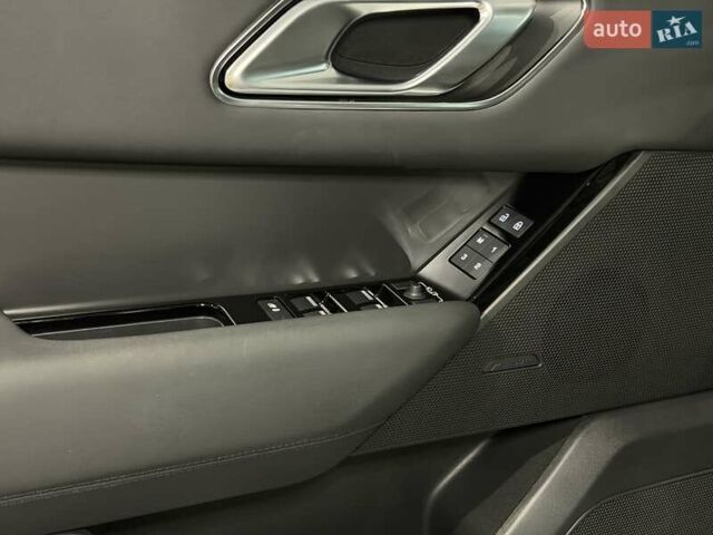 Сірий Ленд Ровер Рендж Ровер Велар, об'ємом двигуна 2 л та пробігом 22 тис. км за 69500 $, фото 14 на Automoto.ua