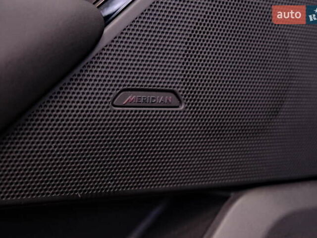 Сірий Ленд Ровер Рендж Ровер Велар, об'ємом двигуна 2 л та пробігом 25 тис. км за 64900 $, фото 40 на Automoto.ua