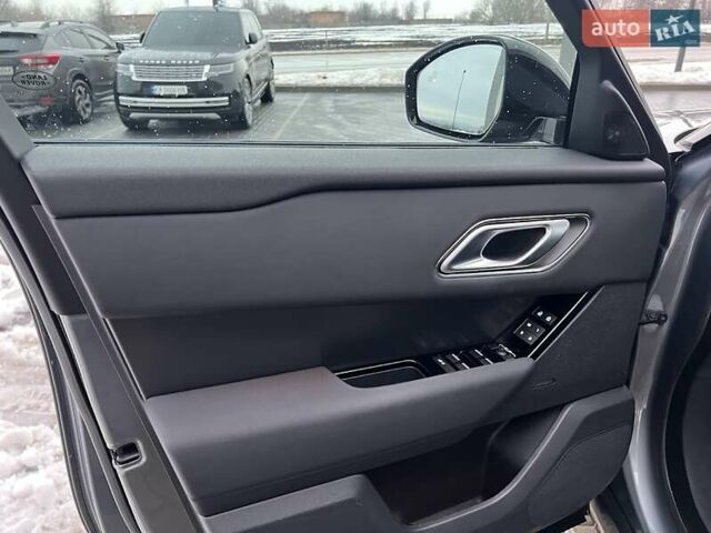 Сірий Ленд Ровер Рендж Ровер Велар, об'ємом двигуна 2 л та пробігом 24 тис. км за 69900 $, фото 10 на Automoto.ua