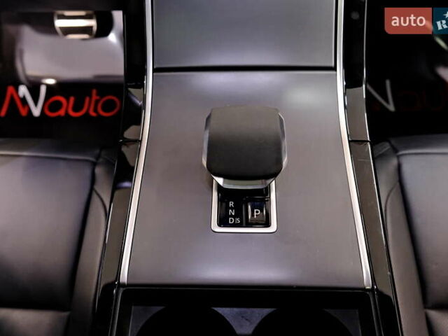 Сірий Ленд Ровер Рендж Ровер Велар, об'ємом двигуна 2 л та пробігом 25 тис. км за 64900 $, фото 26 на Automoto.ua