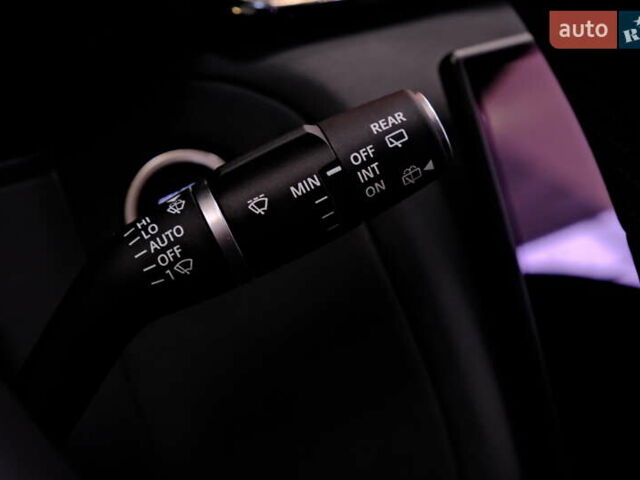 Сірий Ленд Ровер Рендж Ровер Велар, об'ємом двигуна 2 л та пробігом 25 тис. км за 64900 $, фото 31 на Automoto.ua