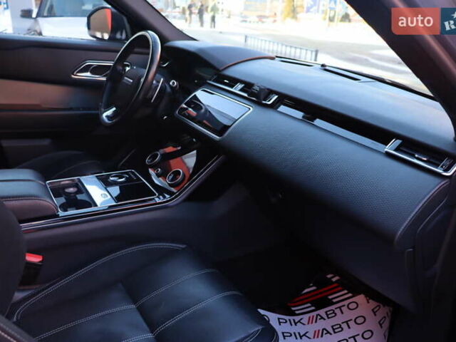 Синий Ленд Ровер Рендж Ровер Велар, объемом двигателя 2 л и пробегом 128 тыс. км за 31900 $, фото 46 на Automoto.ua