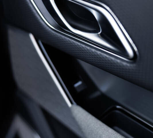 Синій Ленд Ровер Рендж Ровер Велар, об'ємом двигуна 2 л та пробігом 113 тис. км за 38999 $, фото 41 на Automoto.ua