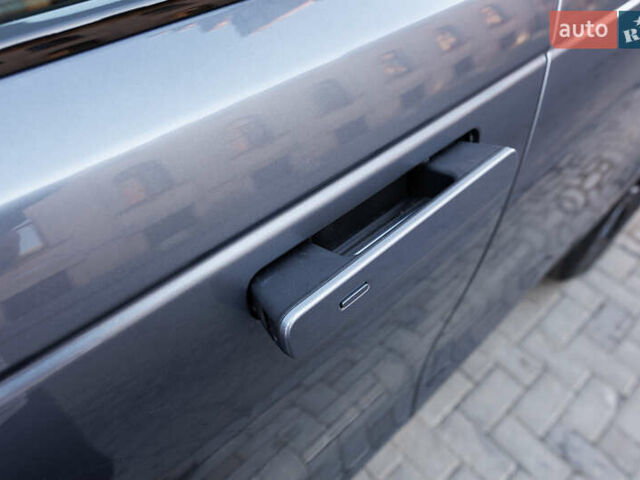 Синій Ленд Ровер Рендж Ровер Велар, об'ємом двигуна 2 л та пробігом 113 тис. км за 38999 $, фото 73 на Automoto.ua