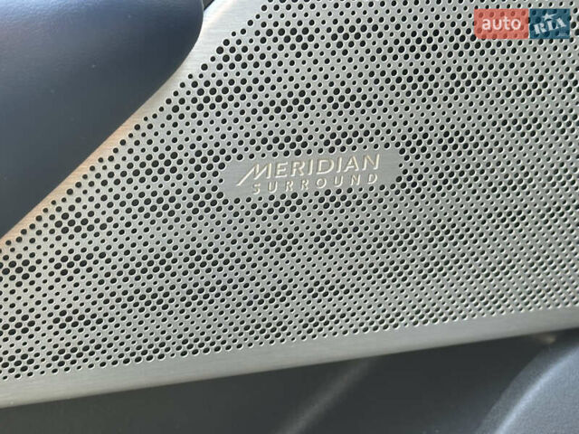 Синий Ленд Ровер Рендж Ровер Велар, объемом двигателя 2 л и пробегом 91 тыс. км за 38000 $, фото 6 на Automoto.ua