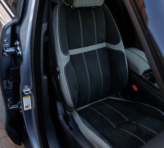 Синій Ленд Ровер Рендж Ровер Велар, об'ємом двигуна 2 л та пробігом 113 тис. км за 38999 $, фото 49 на Automoto.ua