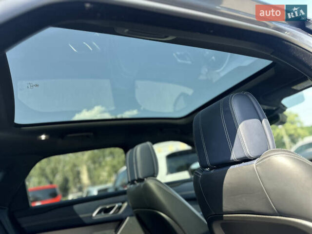 Синий Ленд Ровер Рендж Ровер Велар, объемом двигателя 2 л и пробегом 91 тыс. км за 38000 $, фото 26 на Automoto.ua