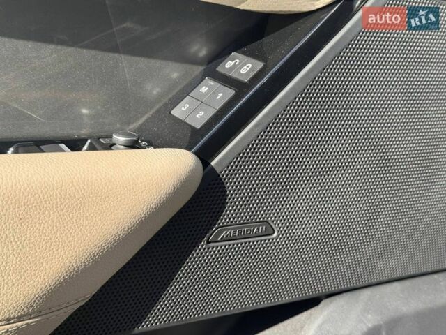 Синий Ленд Ровер Рендж Ровер Велар, объемом двигателя 2 л и пробегом 103 тыс. км за 37700 $, фото 36 на Automoto.ua