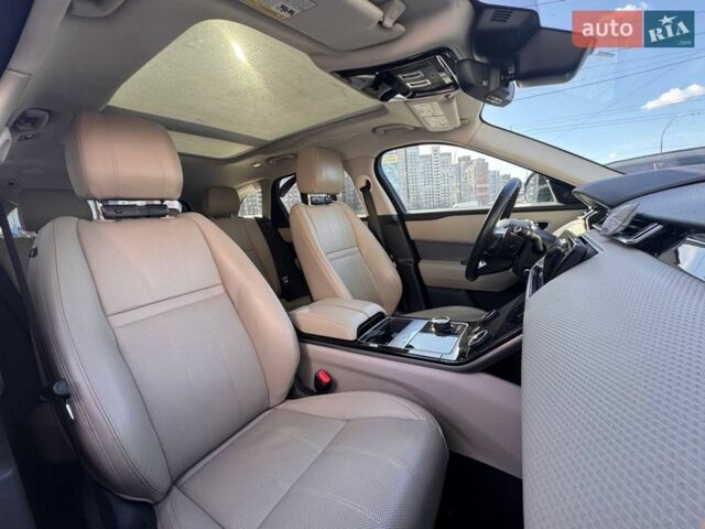 Синий Ленд Ровер Рендж Ровер Велар, объемом двигателя 2 л и пробегом 103 тыс. км за 37700 $, фото 69 на Automoto.ua