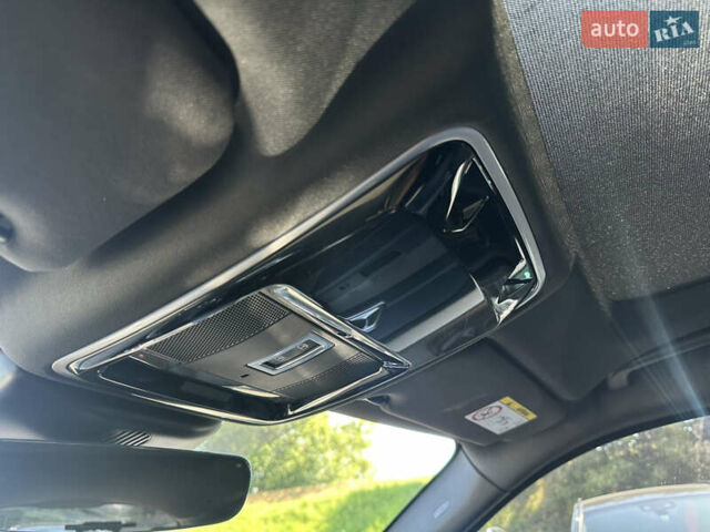 Синий Ленд Ровер Рендж Ровер Велар, объемом двигателя 2 л и пробегом 91 тыс. км за 38000 $, фото 18 на Automoto.ua