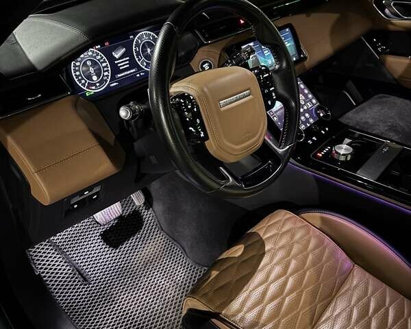 Синій Ленд Ровер Рендж Ровер Велар, об'ємом двигуна 5 л та пробігом 114 тис. км за 75000 $, фото 6 на Automoto.ua