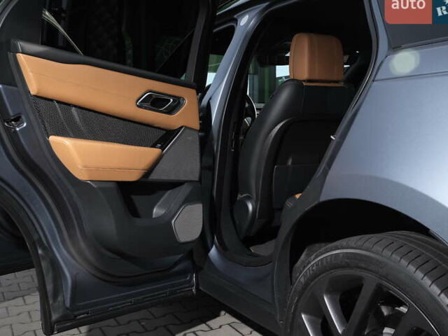 Синій Ленд Ровер Рендж Ровер Велар, об'ємом двигуна 5 л та пробігом 114 тис. км за 75000 $, фото 45 на Automoto.ua