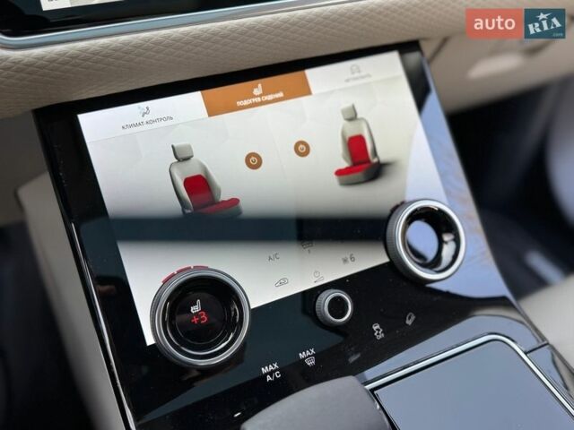 Синий Ленд Ровер Рендж Ровер Велар, объемом двигателя 2 л и пробегом 99 тыс. км за 52800 $, фото 76 на Automoto.ua