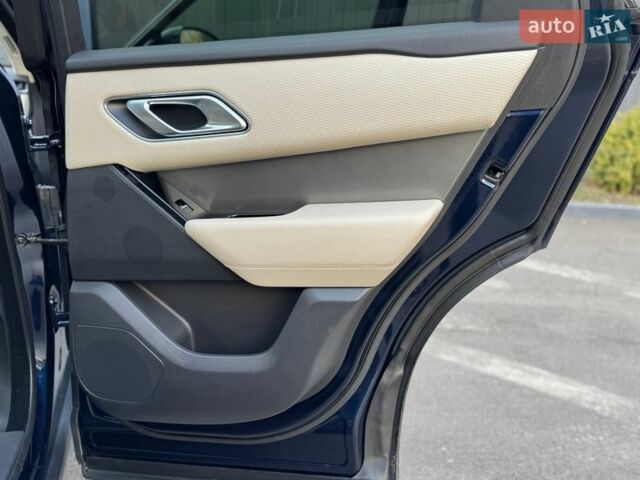 Синий Ленд Ровер Рендж Ровер Велар, объемом двигателя 2 л и пробегом 99 тыс. км за 52800 $, фото 40 на Automoto.ua