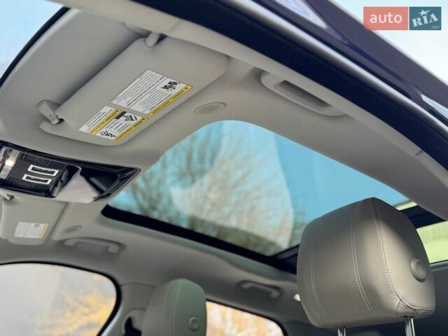 Синий Ленд Ровер Рендж Ровер Велар, объемом двигателя 2 л и пробегом 99 тыс. км за 52800 $, фото 89 на Automoto.ua