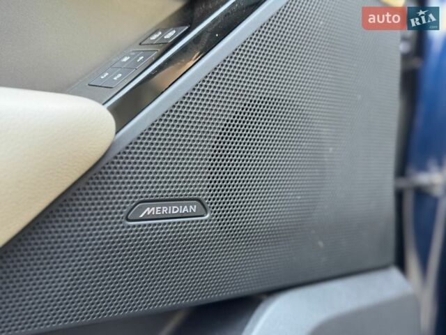 Синий Ленд Ровер Рендж Ровер Велар, объемом двигателя 2 л и пробегом 99 тыс. км за 52800 $, фото 29 на Automoto.ua