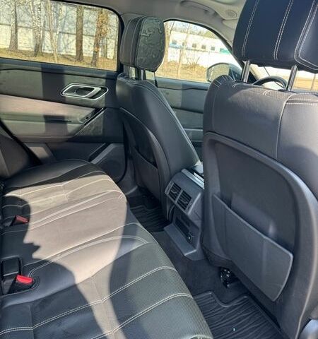 Синий Ленд Ровер Рендж Ровер Велар, объемом двигателя 2 л и пробегом 103 тыс. км за 36500 $, фото 13 на Automoto.ua