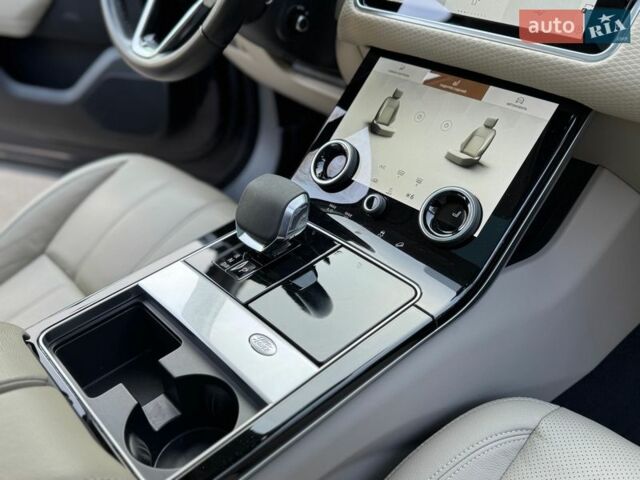 Синий Ленд Ровер Рендж Ровер Велар, объемом двигателя 2 л и пробегом 99 тыс. км за 52800 $, фото 53 на Automoto.ua