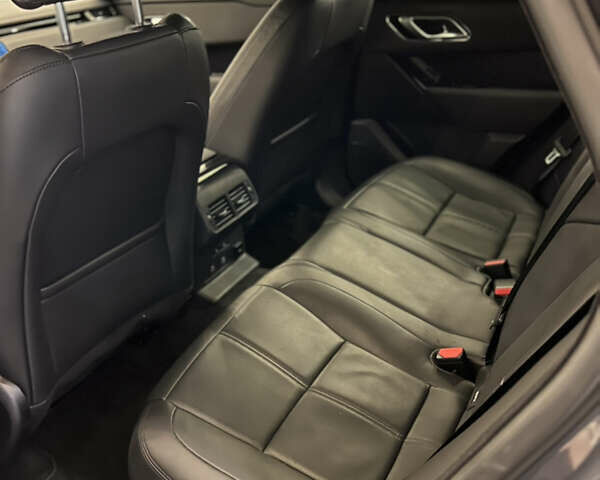 Синій Ленд Ровер Рендж Ровер Велар, об'ємом двигуна 2 л та пробігом 16 тис. км за 84000 $, фото 17 на Automoto.ua