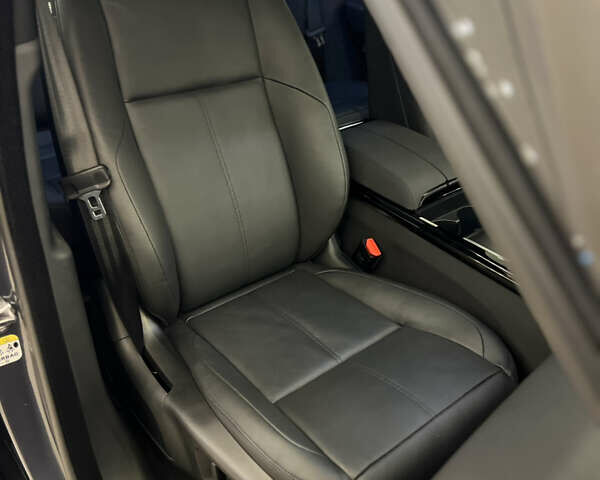 Синий Ленд Ровер Рендж Ровер Велар, объемом двигателя 2 л и пробегом 13 тыс. км за 81000 $, фото 22 на Automoto.ua