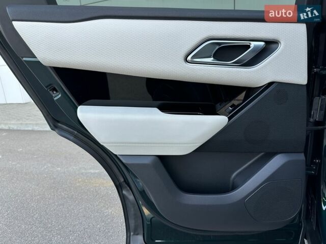 Зеленый Ленд Ровер Рендж Ровер Велар, объемом двигателя 2 л и пробегом 65 тыс. км за 55900 $, фото 19 на Automoto.ua