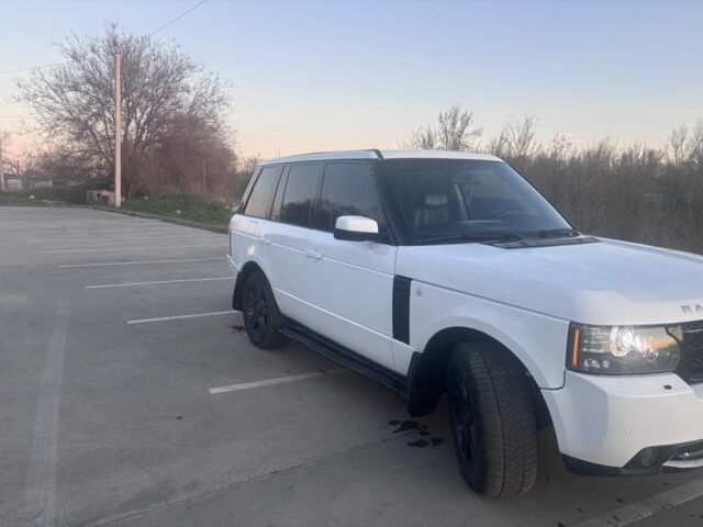 Білий Ленд Ровер Рендж Ровер, об'ємом двигуна 4.4 л та пробігом 400 тис. км за 8999 $, фото 1 на Automoto.ua