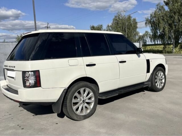 Білий Ленд Ровер Рендж Ровер, об'ємом двигуна 4.4 л та пробігом 214 тис. км за 9500 $, фото 2 на Automoto.ua