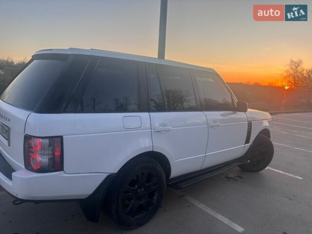 Білий Ленд Ровер Рендж Ровер, об'ємом двигуна 4.4 л та пробігом 400 тис. км за 8999 $, фото 2 на Automoto.ua