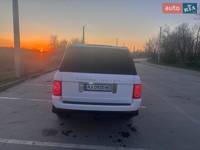 Білий Ленд Ровер Рендж Ровер, об'ємом двигуна 4.4 л та пробігом 400 тис. км за 8999 $, фото 4 на Automoto.ua