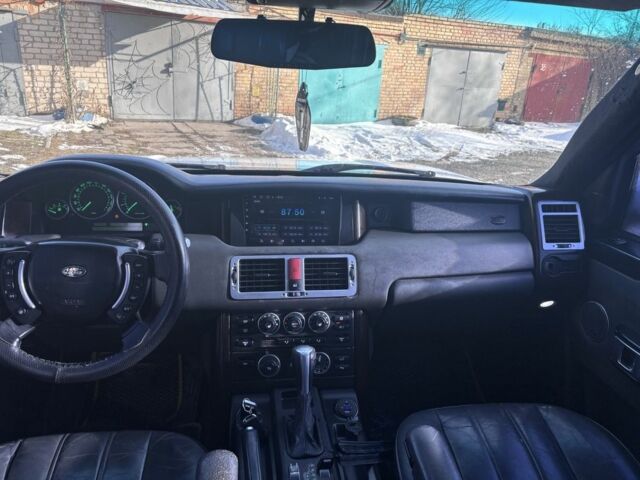 Белый Ленд Ровер Рендж Ровер, объемом двигателя 4 л и пробегом 400 тыс. км за 8999 $, фото 6 на Automoto.ua