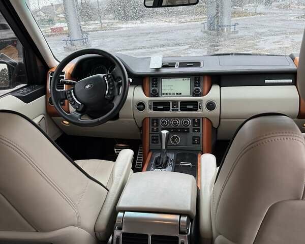 Білий Ленд Ровер Рендж Ровер, об'ємом двигуна 4.2 л та пробігом 303 тис. км за 10999 $, фото 16 на Automoto.ua