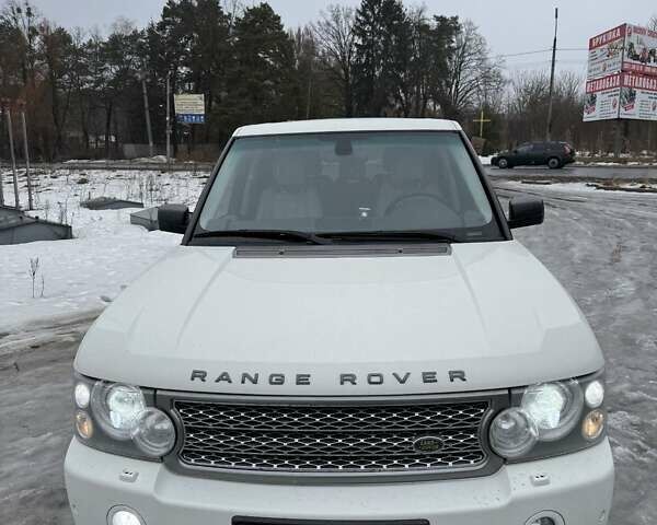 Білий Ленд Ровер Рендж Ровер, об'ємом двигуна 4.2 л та пробігом 303 тис. км за 10999 $, фото 1 на Automoto.ua