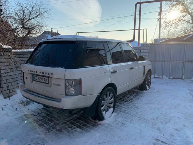 Білий Ленд Ровер Рендж Ровер, об'ємом двигуна 4.2 л та пробігом 245 тис. км за 9700 $, фото 2 на Automoto.ua