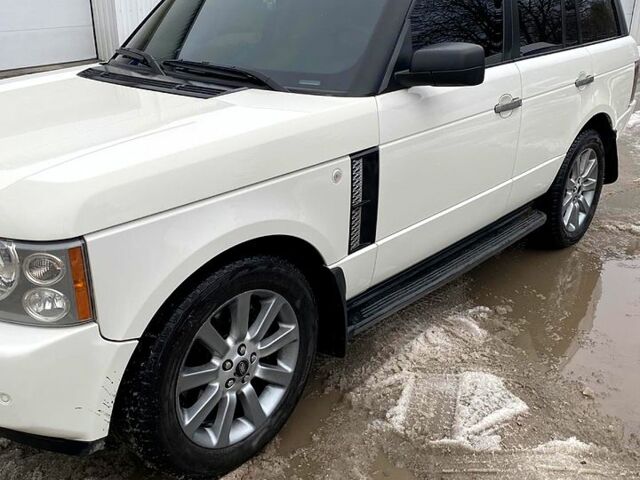 Білий Ленд Ровер Рендж Ровер, об'ємом двигуна 4.2 л та пробігом 26100 тис. км за 13000 $, фото 2 на Automoto.ua