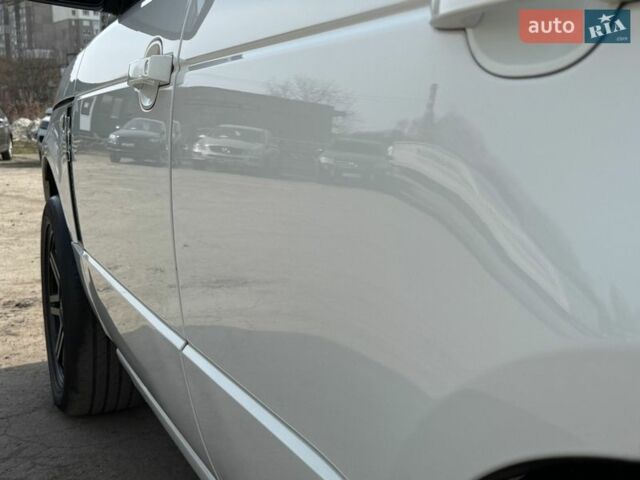 Білий Ленд Ровер Рендж Ровер, об'ємом двигуна 3.6 л та пробігом 380 тис. км за 10990 $, фото 20 на Automoto.ua