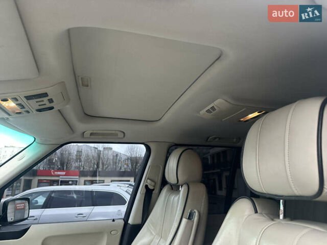 Білий Ленд Ровер Рендж Ровер, об'ємом двигуна 3.6 л та пробігом 382 тис. км за 8500 $, фото 7 на Automoto.ua