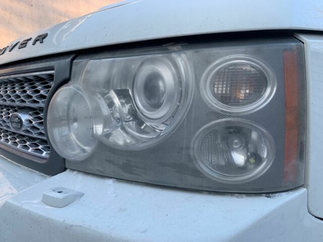 Білий Ленд Ровер Рендж Ровер, об'ємом двигуна 4.2 л та пробігом 245 тис. км за 9700 $, фото 3 на Automoto.ua