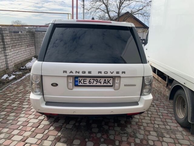 Білий Ленд Ровер Рендж Ровер, об'ємом двигуна 4.2 л та пробігом 246 тис. км за 7793 $, фото 3 на Automoto.ua