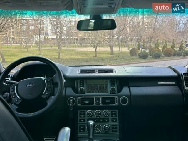 Білий Ленд Ровер Рендж Ровер, об'ємом двигуна 4.2 л та пробігом 250 тис. км за 8000 $, фото 8 на Automoto.ua