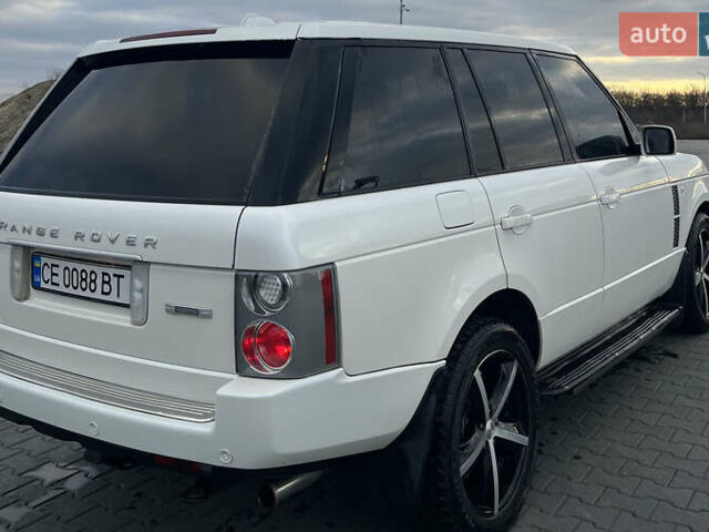 Белый Ленд Ровер Рендж Ровер, объемом двигателя 4.2 л и пробегом 182 тыс. км за 11300 $, фото 9 на Automoto.ua