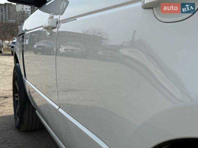 Білий Ленд Ровер Рендж Ровер, об'ємом двигуна 3.6 л та пробігом 380 тис. км за 10990 $, фото 21 на Automoto.ua