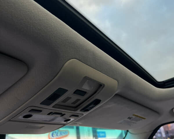 Белый Ленд Ровер Рендж Ровер, объемом двигателя 4.2 л и пробегом 182 тыс. км за 11300 $, фото 22 на Automoto.ua